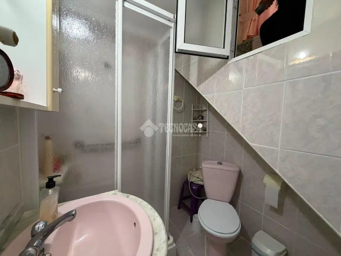 Country homes for sale in Olías