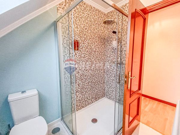 Bathroom of Duplex for sale in Vigo   with Heating and Storage room