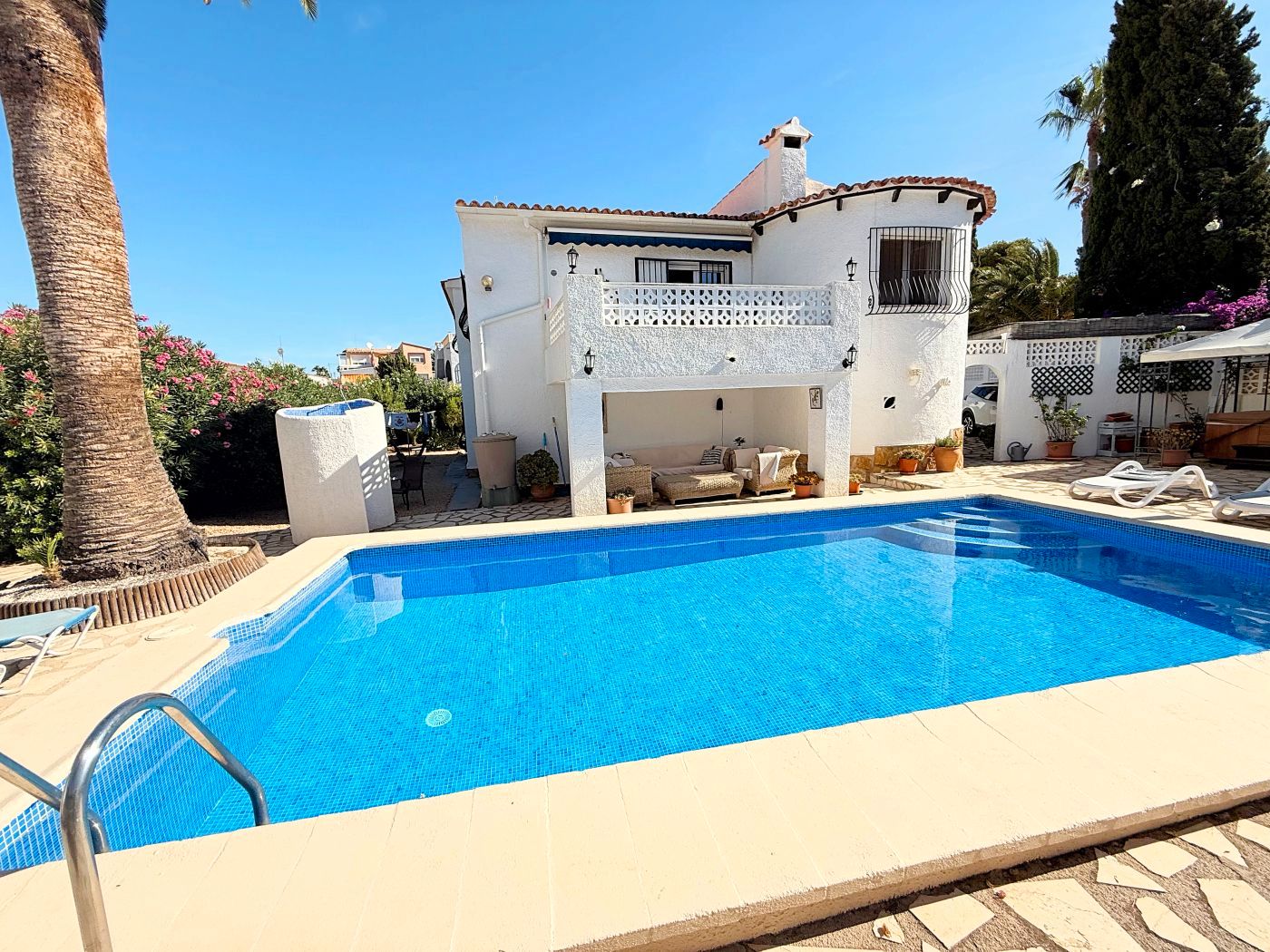 Exterior view of House or chalet for sale in Calpe / Calp  with Air Conditioner, Heating and Private garden