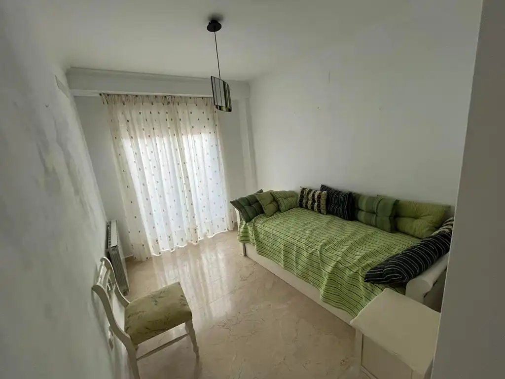 Schlafzimmer von Wohnung zum Verkauf in Hellín mit Klimaanlage, Heizung und Abstellraum