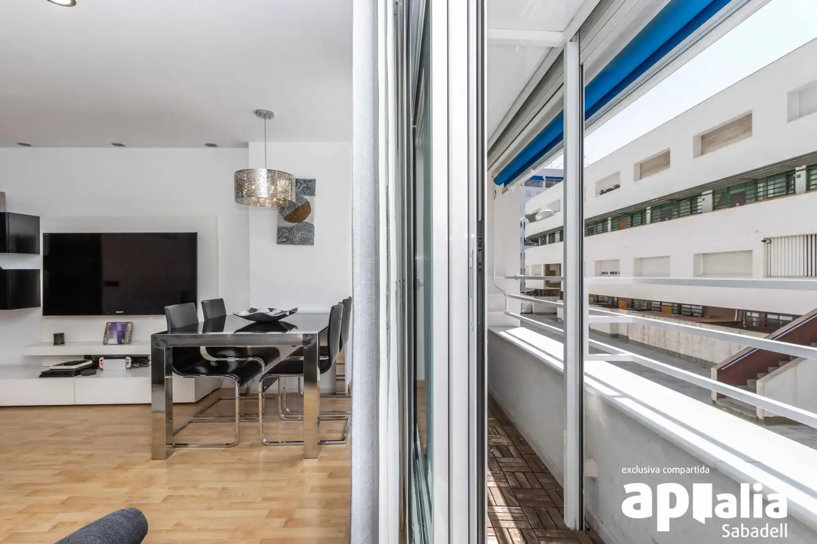 Piso en venta en Sabadell con Aire acondicionado, Calefacción y Piscina comunitaria
