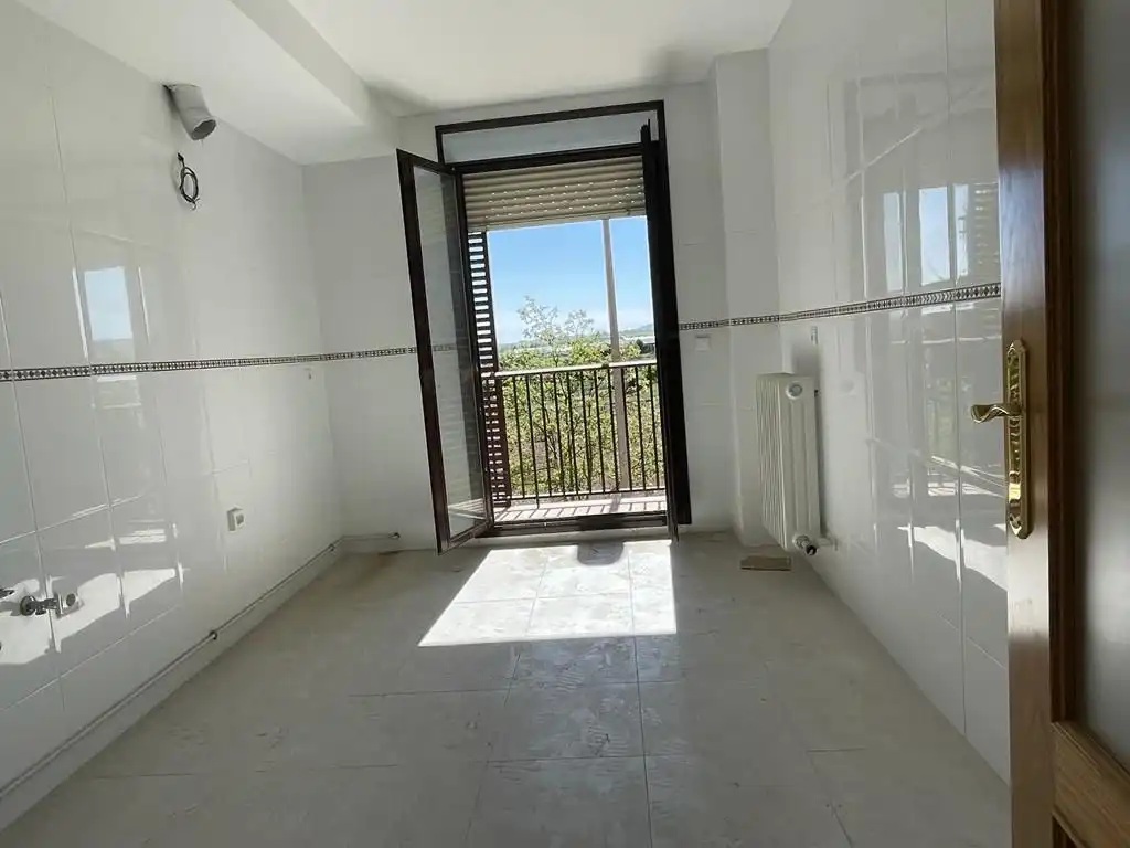 Balcony of Flat for sale in Cortes de Pallás  with Parquet flooring, Terrace and Storage room