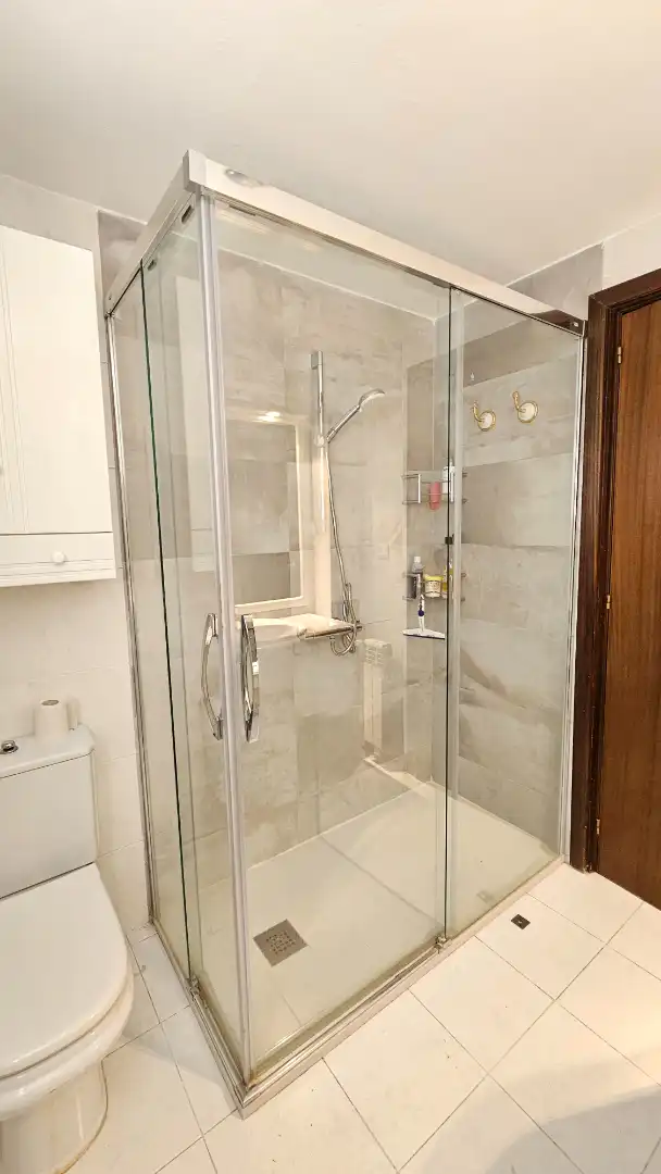 Bathroom of Flat for sale in Zaragoza  with Heating