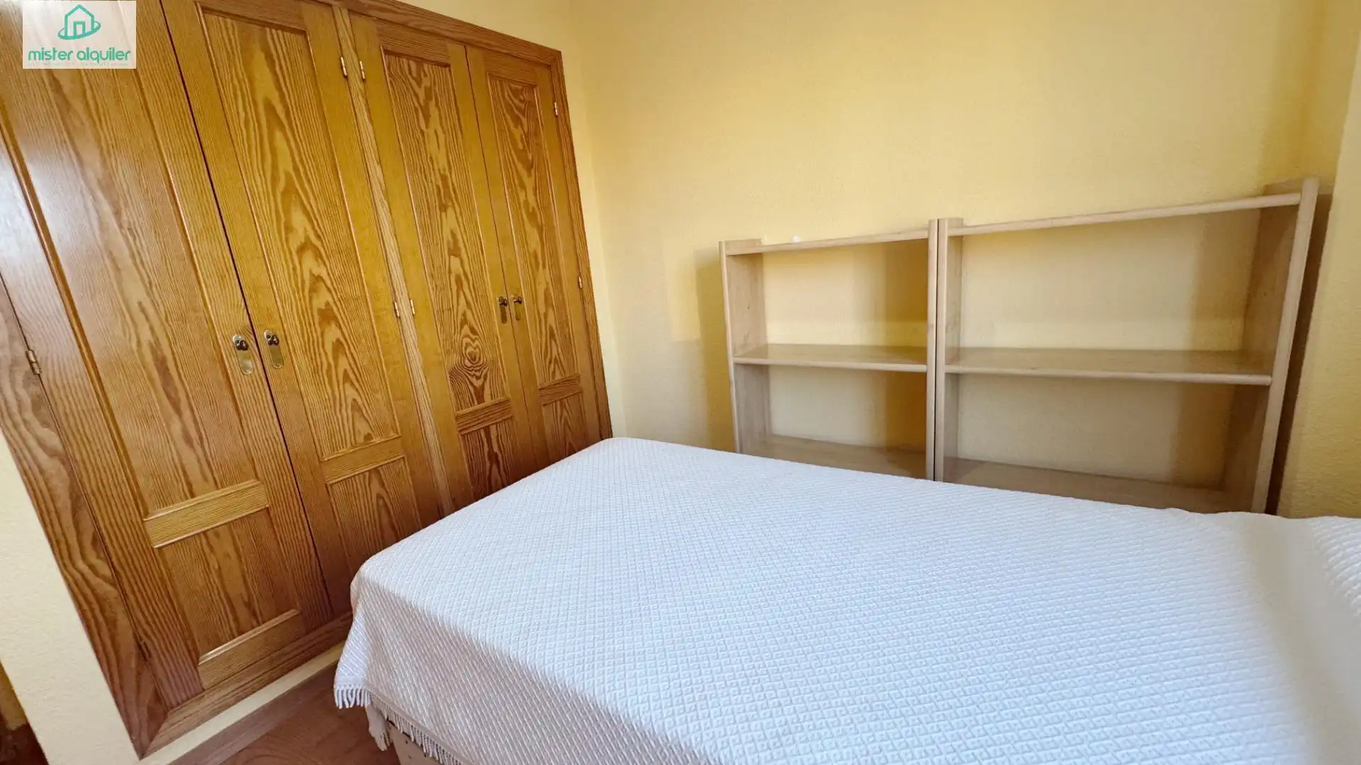 Dormitori de Apartament en venda en El Campello amb Aire condicionat, Calefacció i Jardí privat