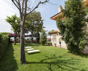 Jardí de Casa o xalet en venda en Mataró amb Aire condicionat, Calefacció i Jardí privat