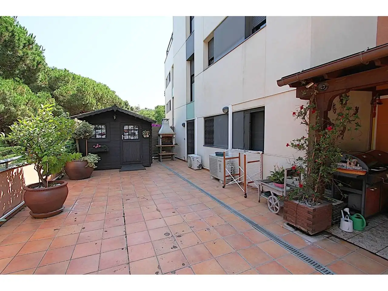 Terrasse von Wohnung zum Verkauf in Lloret de Mar mit Klimaanlage, Heizung und Privatgarten