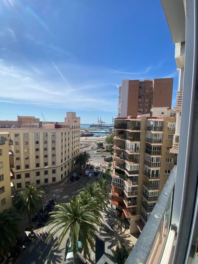 Vista exterior de Piso de alquiler en Málaga con Aire acondicionado, Amueblado y Lavadora