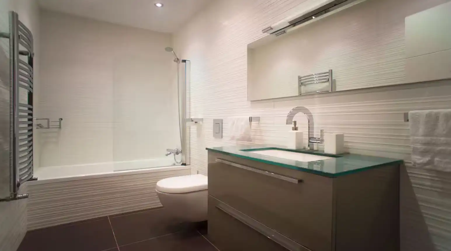 Bany de Apartament de lloguer en Donostia - San Sebastián  amb Aire condicionat, Calefacció i Parquet