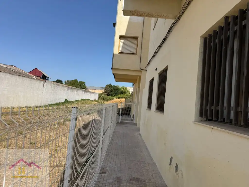 Vista exterior de Piso en venta en Alcalà de Xivert con Amueblado, Horno y Lavadora