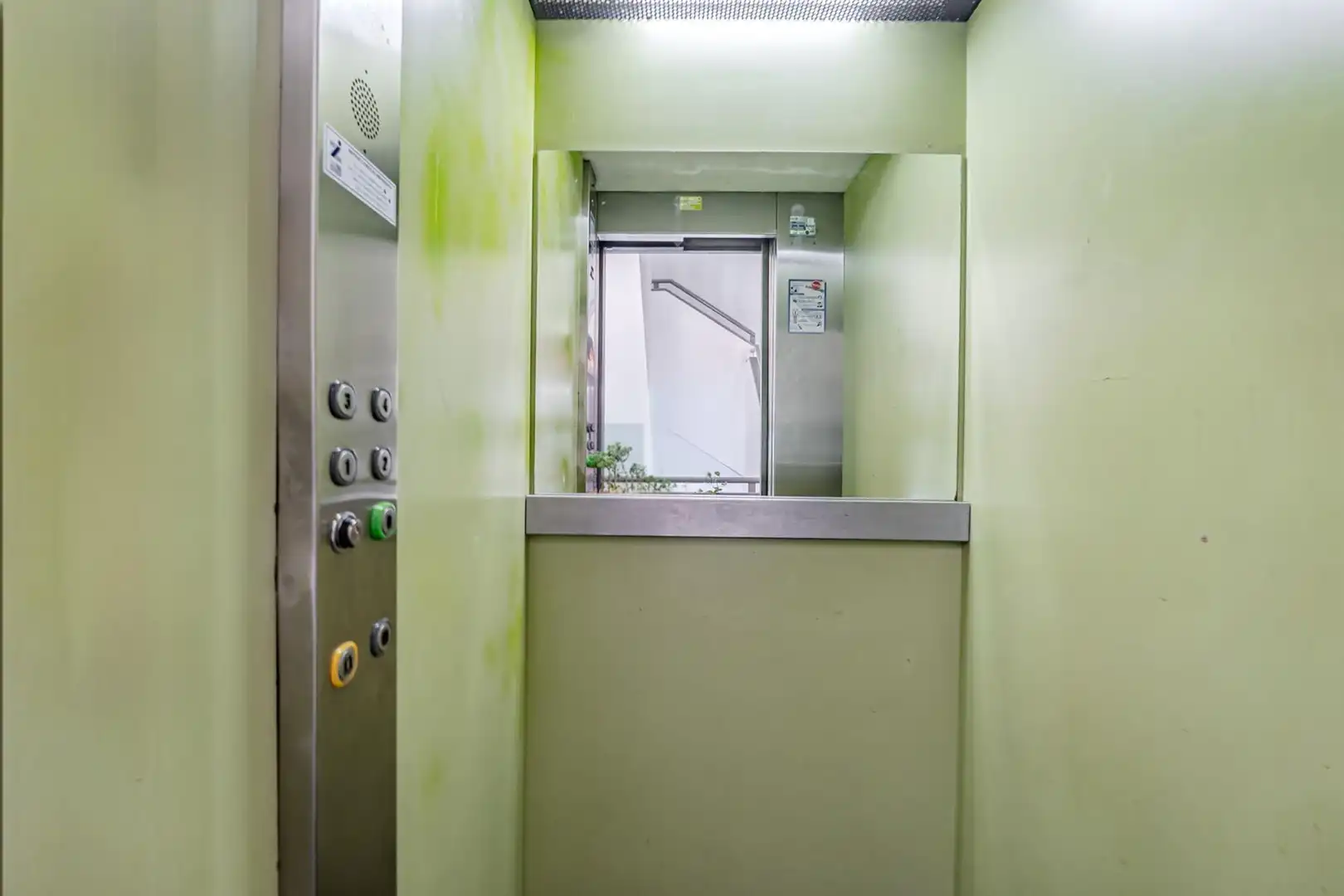 Ático en venta en Madrid con Aire acondicionado, Calefacción y Terraza