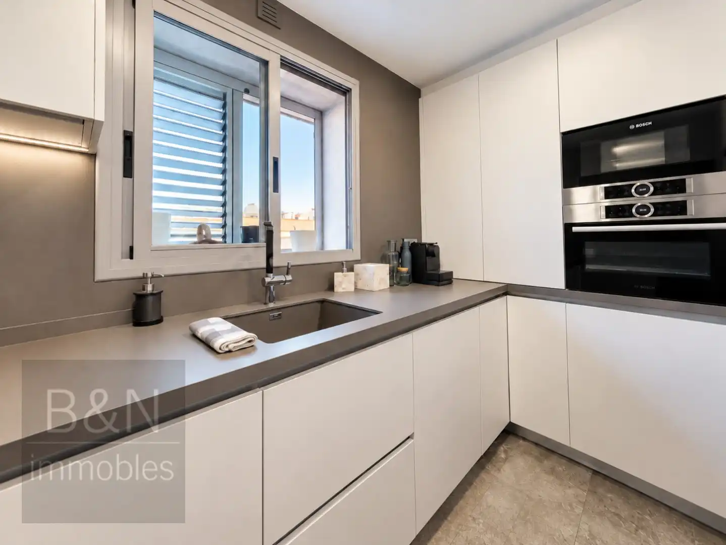 Penthouse with lift for sale in Nord-oest, imagen 12