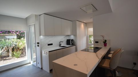 Exclusiva villa independiente con piscina privada a la venta en La Finca Golf Resort, imagen 4