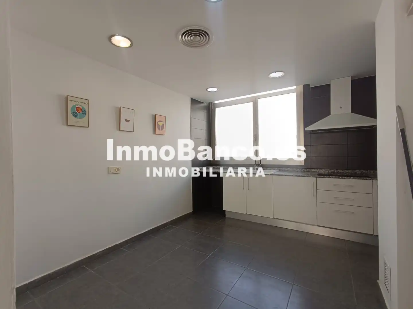 Detached homes for rent in La Pobla de Vallbona  with Air Conditioner, Heating and Terrace