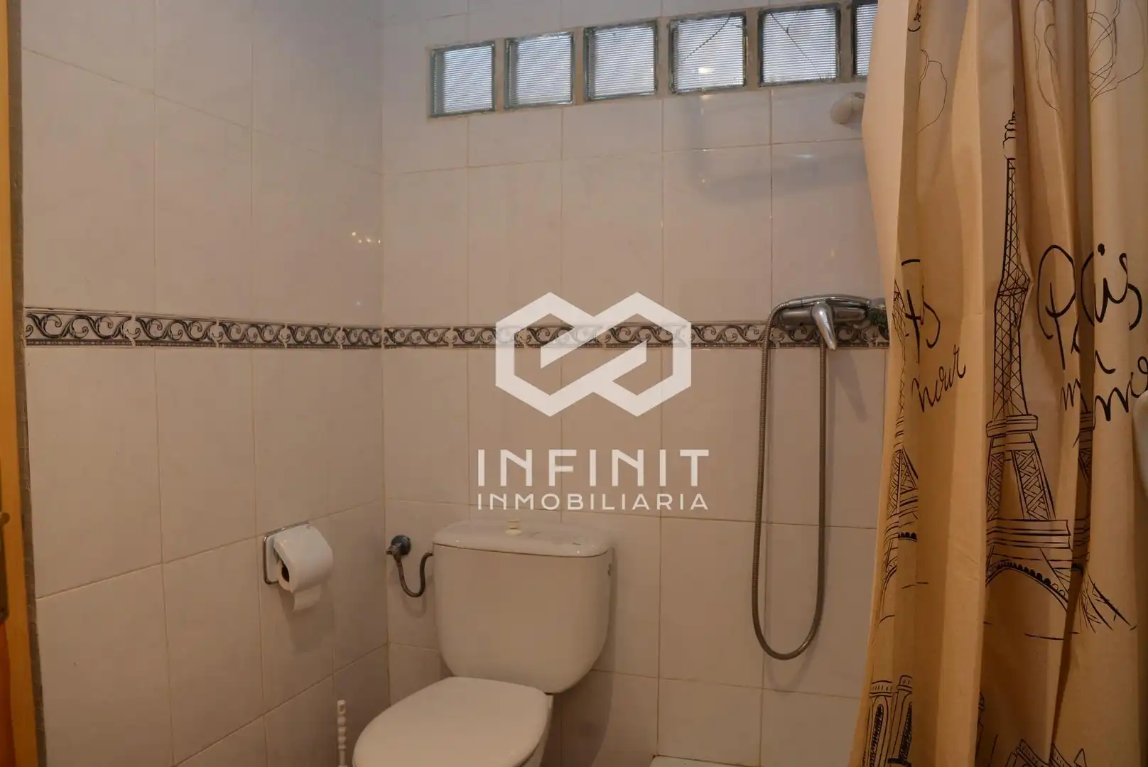Bathroom of Houses for sale in Peñalver  with Private garden and Balcony