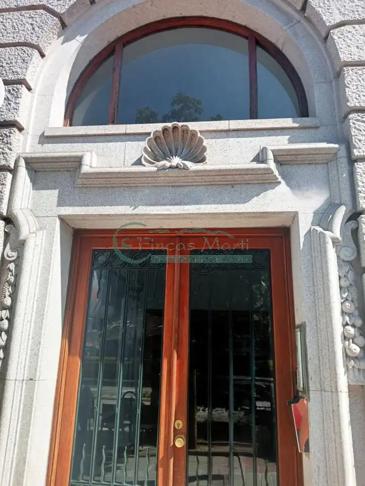 Vista exterior de Pis en venda en Vigo  amb Calefacció