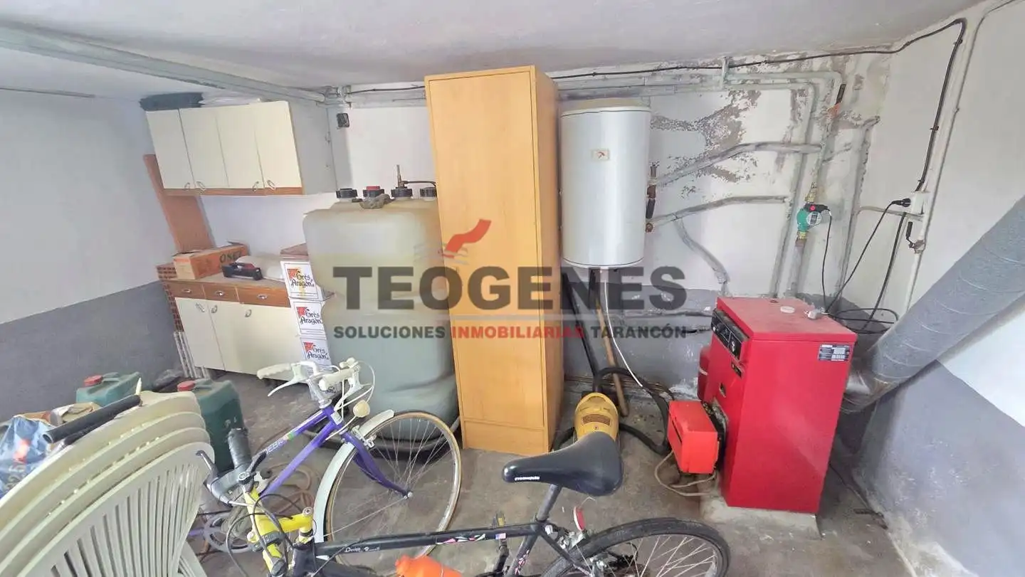 Houses for sale in Villares del Saz  with Heating