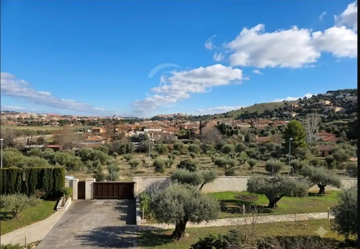 Casa amb piscina en venda a Calle Monasterio Santa María la Real, imagen 43
