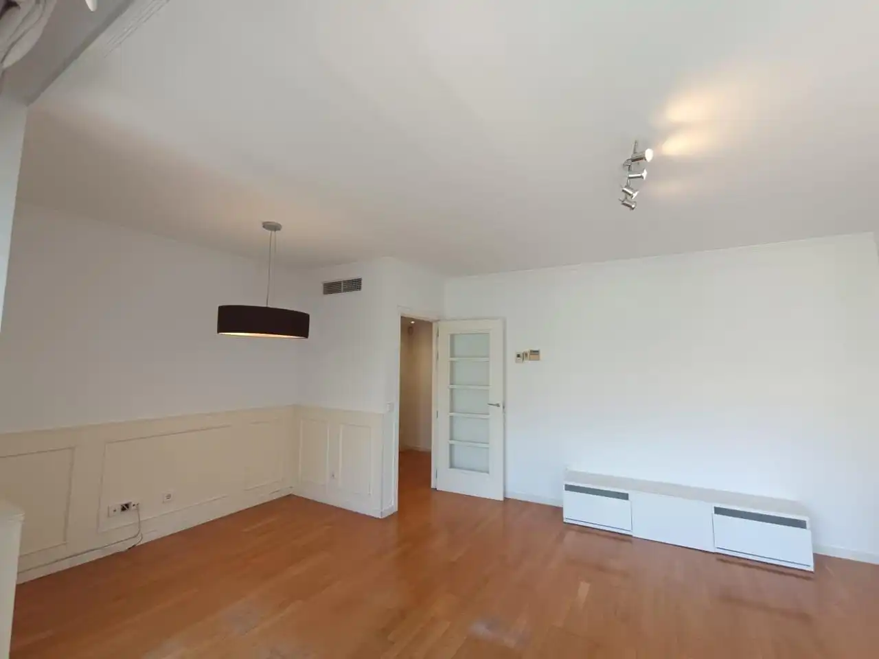 Living room of Flat for sale in Madrid  with Air Conditioner, Heating and Terrace
