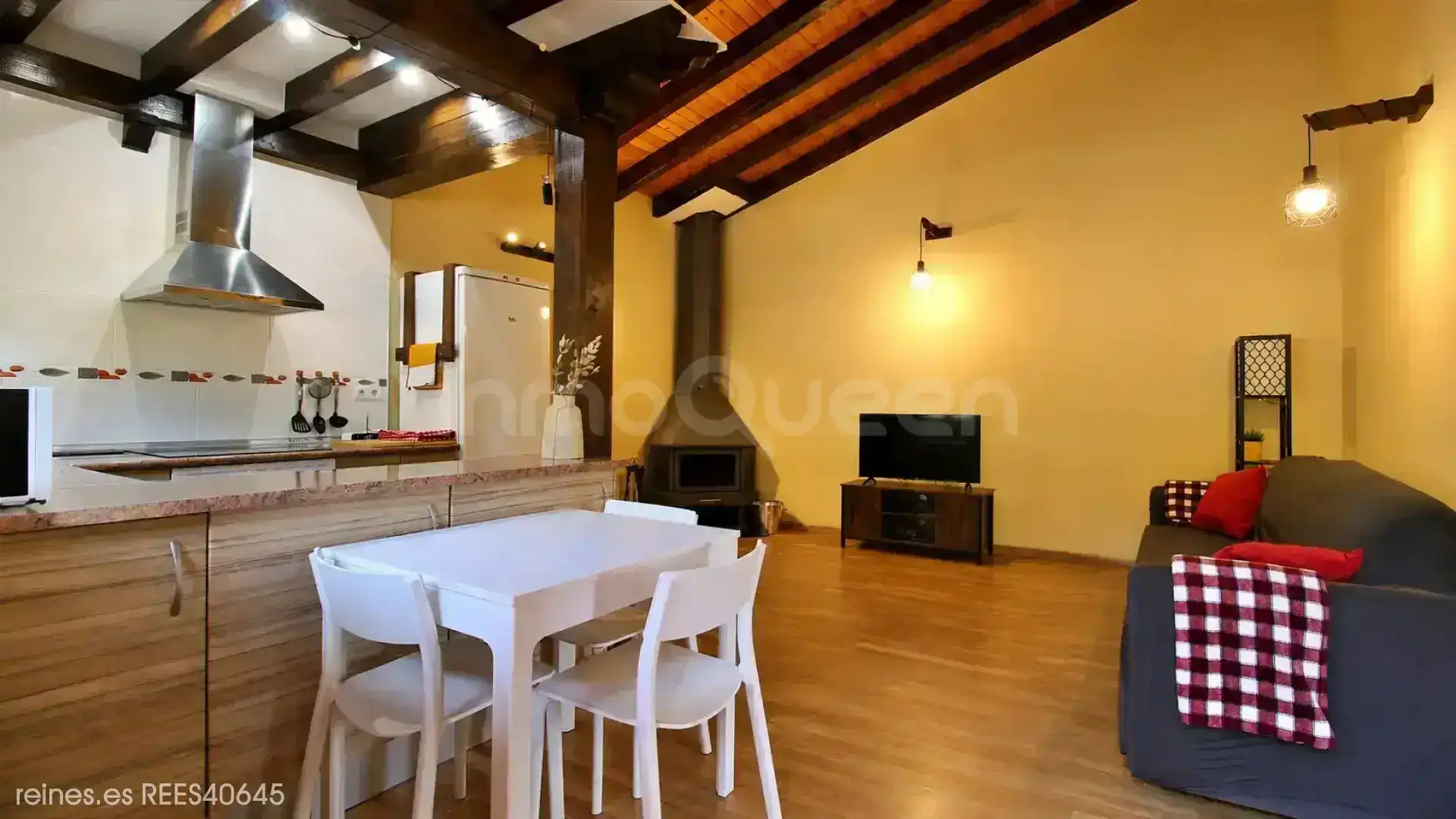 Sala de estar de Casa adosada en venta en Rionansa con Calefacción, Jardín privado y Terraza