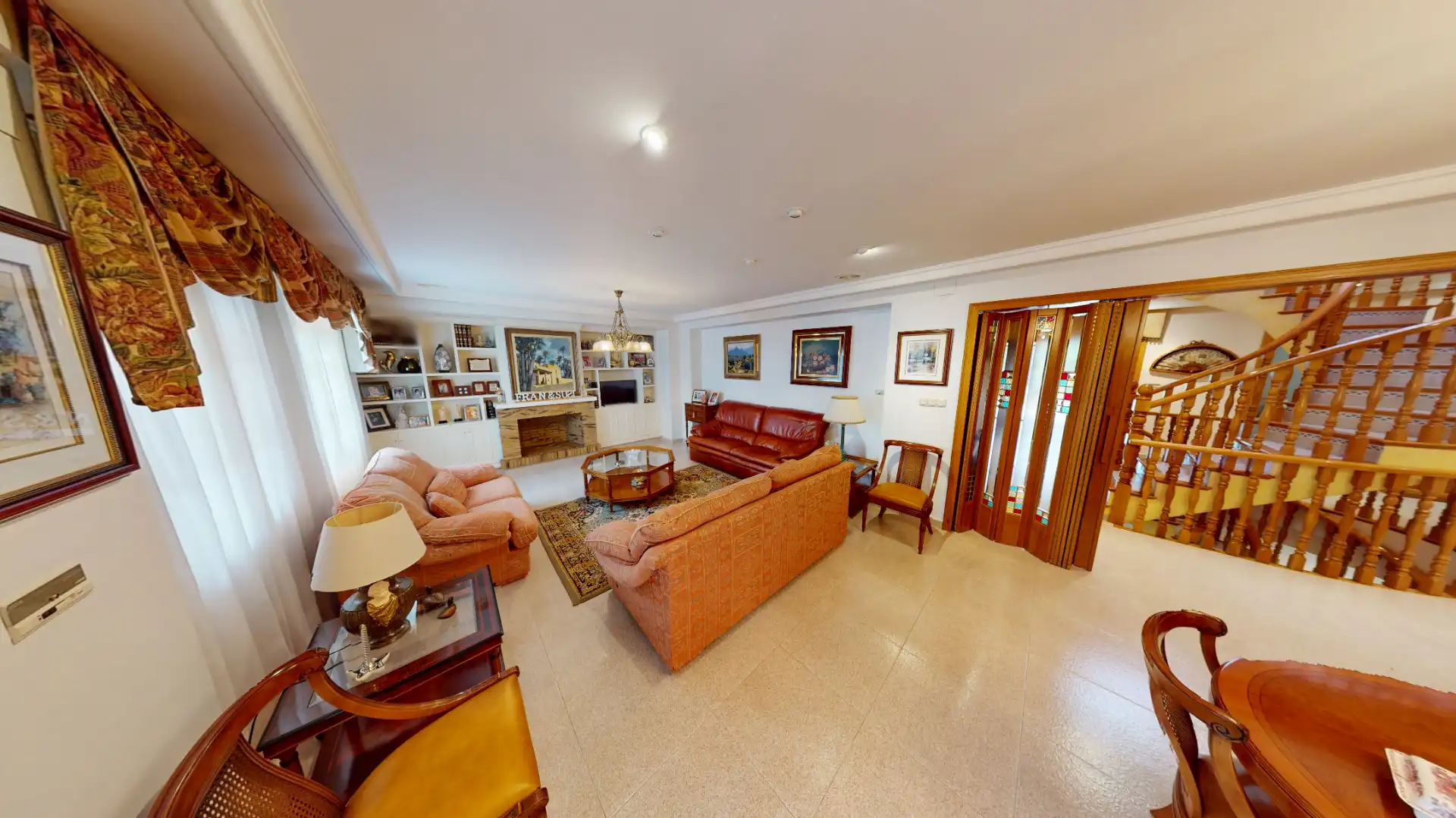 Sala d'estar de Casa o xalet en venda en Elche / Elx amb Aire condicionat, Calefacció i Jardí privat