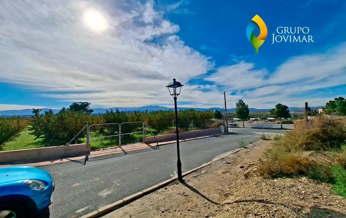 Terreno residencial en venta en Guadix