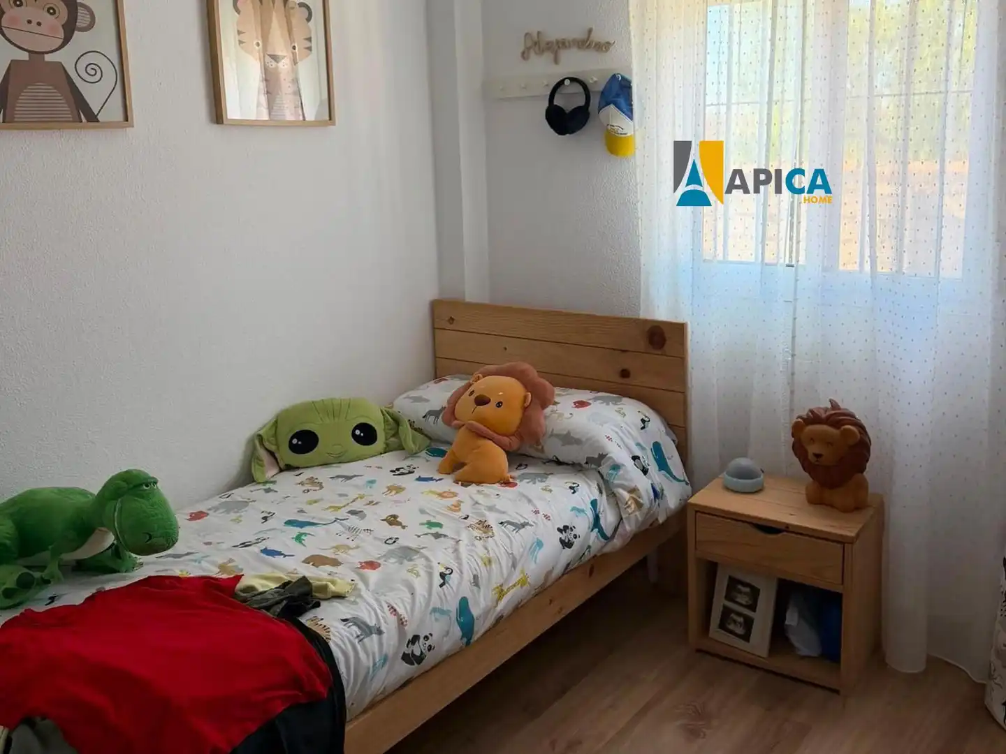 Habitación de Casa adosada en venta en Chiclana de la Frontera con Terraza, Piscina y Piscina comunitaria