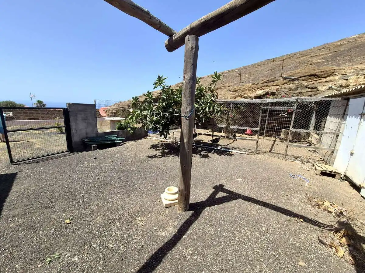 Vista exterior de Casa o xalet en venda en Tías amb Jardí privat, Terrassa i Moblat