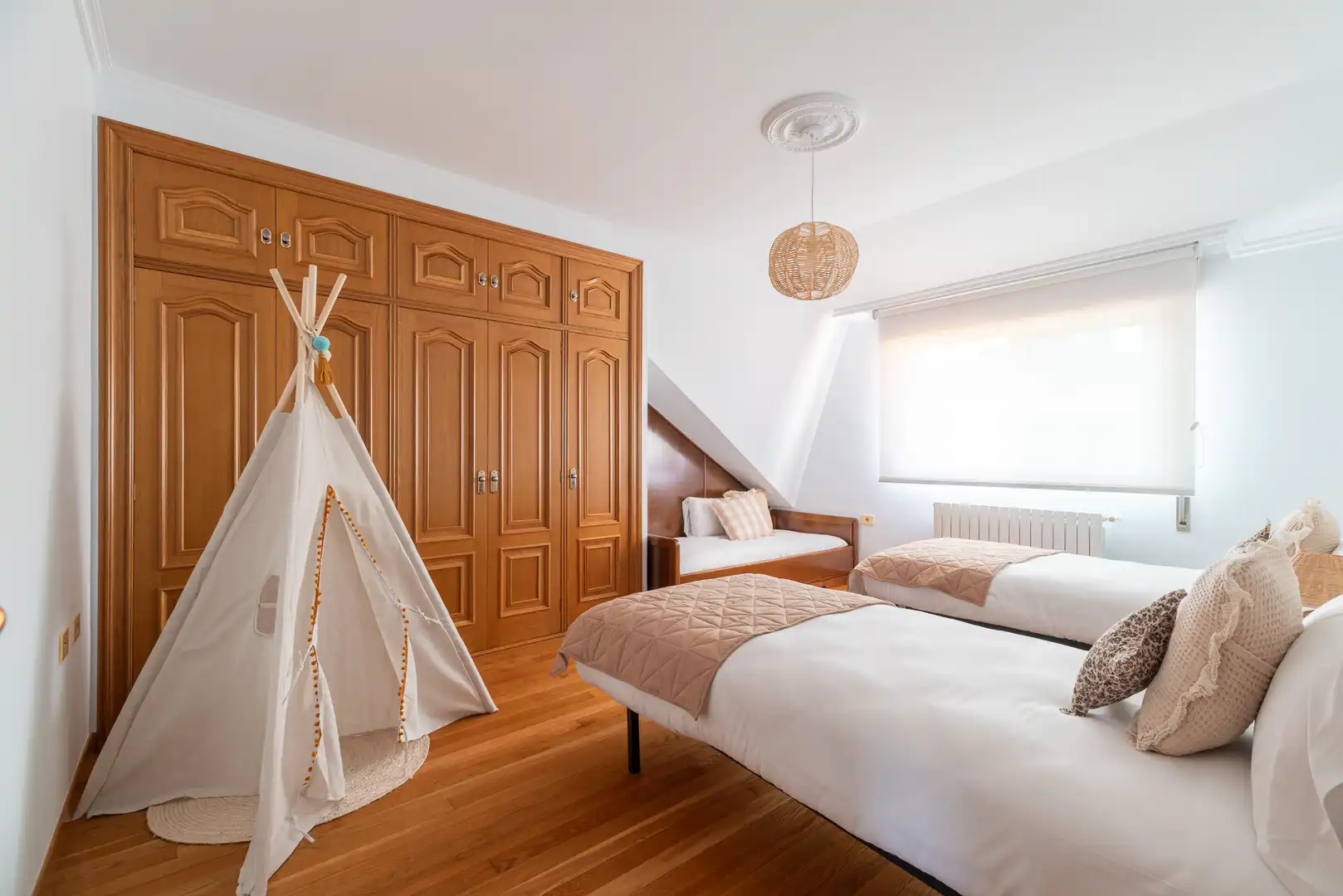 Bedroom of Houses for sale in Vigo   with Heating, Private garden and Terrace