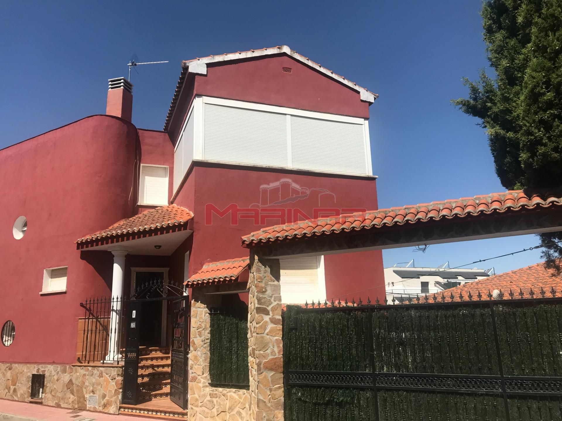 Exterior view of House or chalet for sale in Seseña  with Heating, Private garden and Terrace
