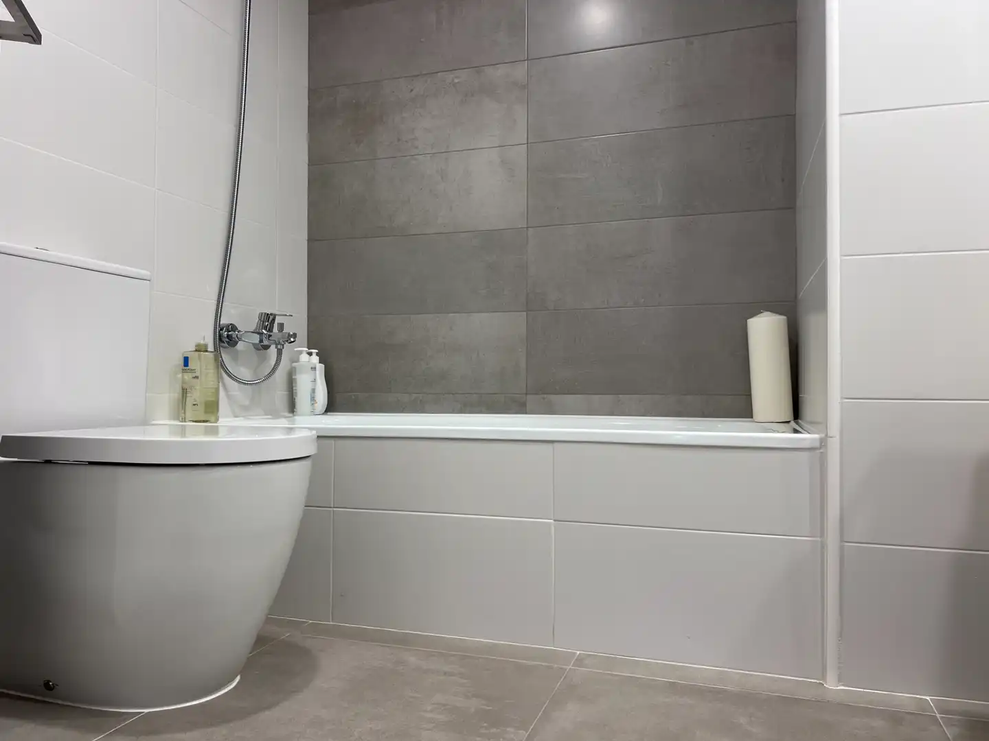 Bathroom of Flat for sale in Vilassar de Dalt  with Air Conditioner, Heating and Parquet flooring