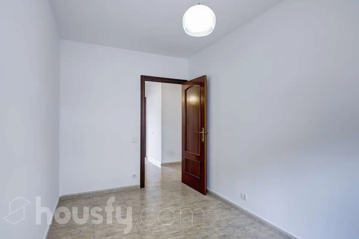 Habitación de Piso en venta en Pineda de Mar con Aire acondicionado, Terraza y Balcón