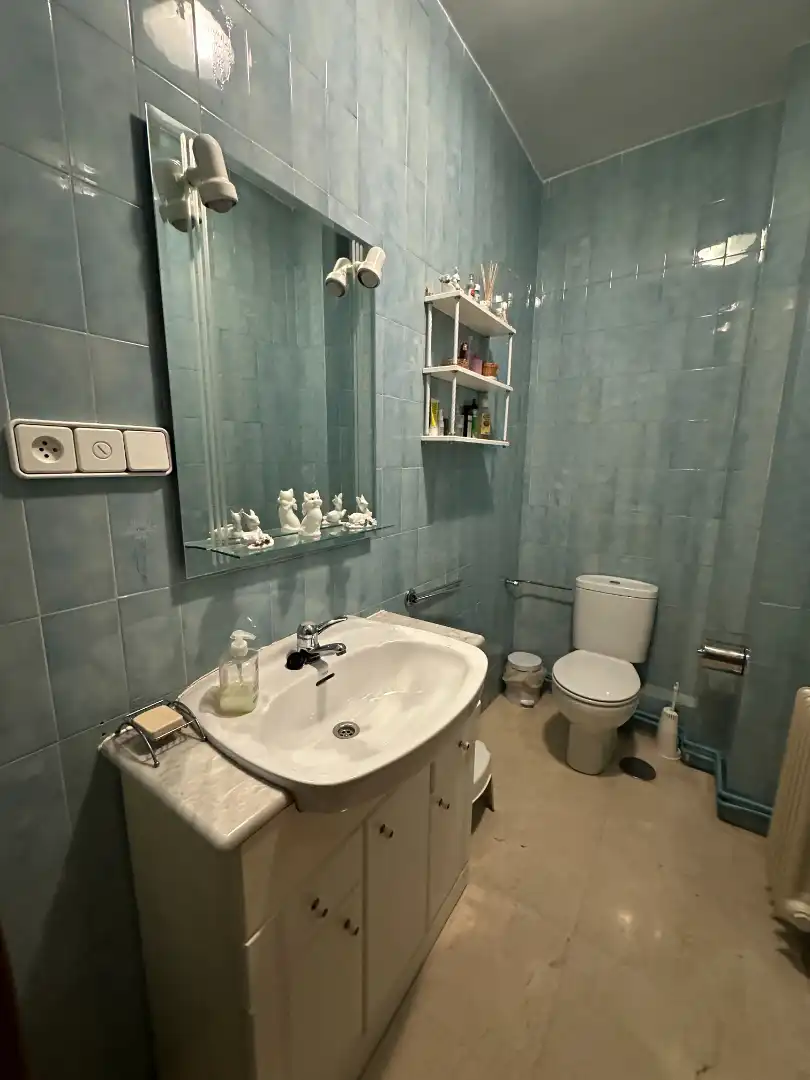 Bathroom of Flat for sale in Úbeda  with Air Conditioner, Heating and Balcony