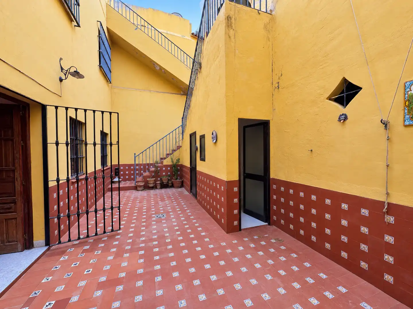 Detached house for sale in Calle Barbacana Alta 36