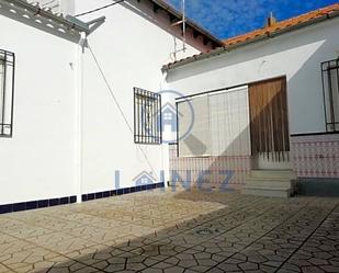 Vista exterior de Casa o xalet en venda en Peñarroya-Pueblonuevo amb Jardí privat i Traster