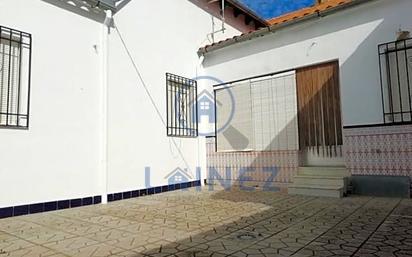 Vista exterior de Casa o xalet en venda en Peñarroya-Pueblonuevo amb Jardí privat i Traster