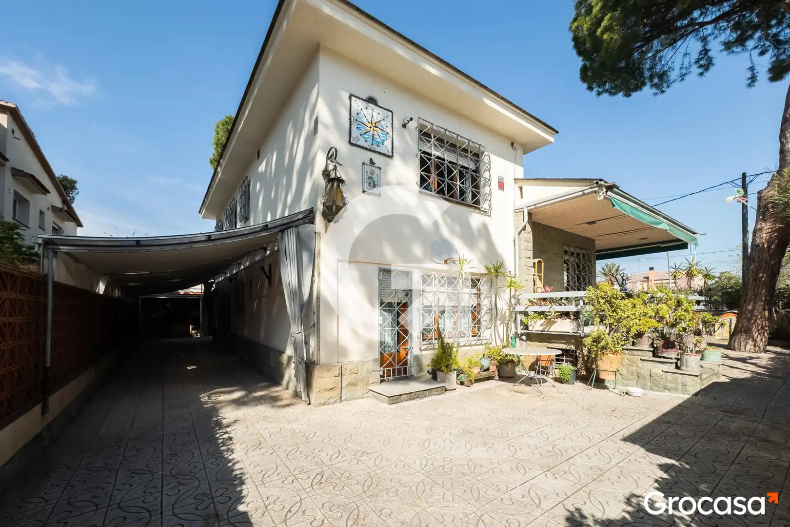 Vista exterior de Casa o xalet en venda en Castelldefels amb Aire condicionat, Calefacció i Jardí privat