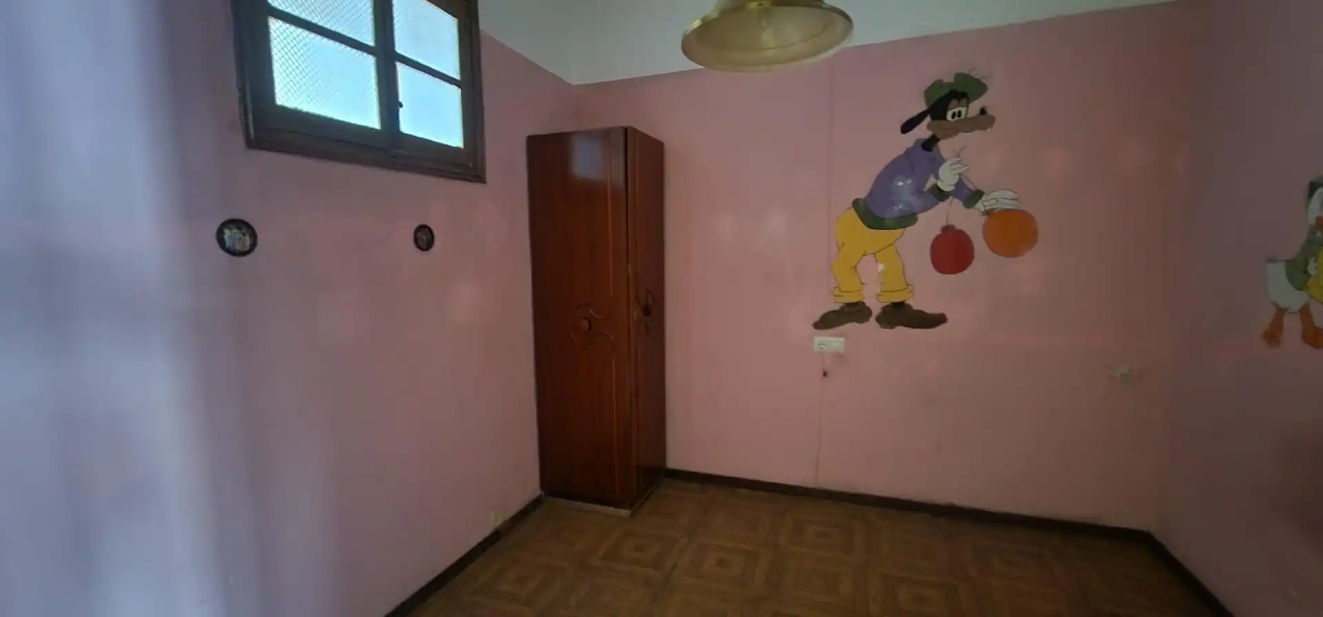 Habitación de Edificio en venta en Lena
