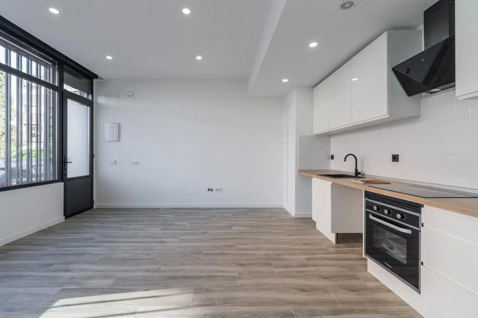 Kitchen of Flat for sale in Madrid