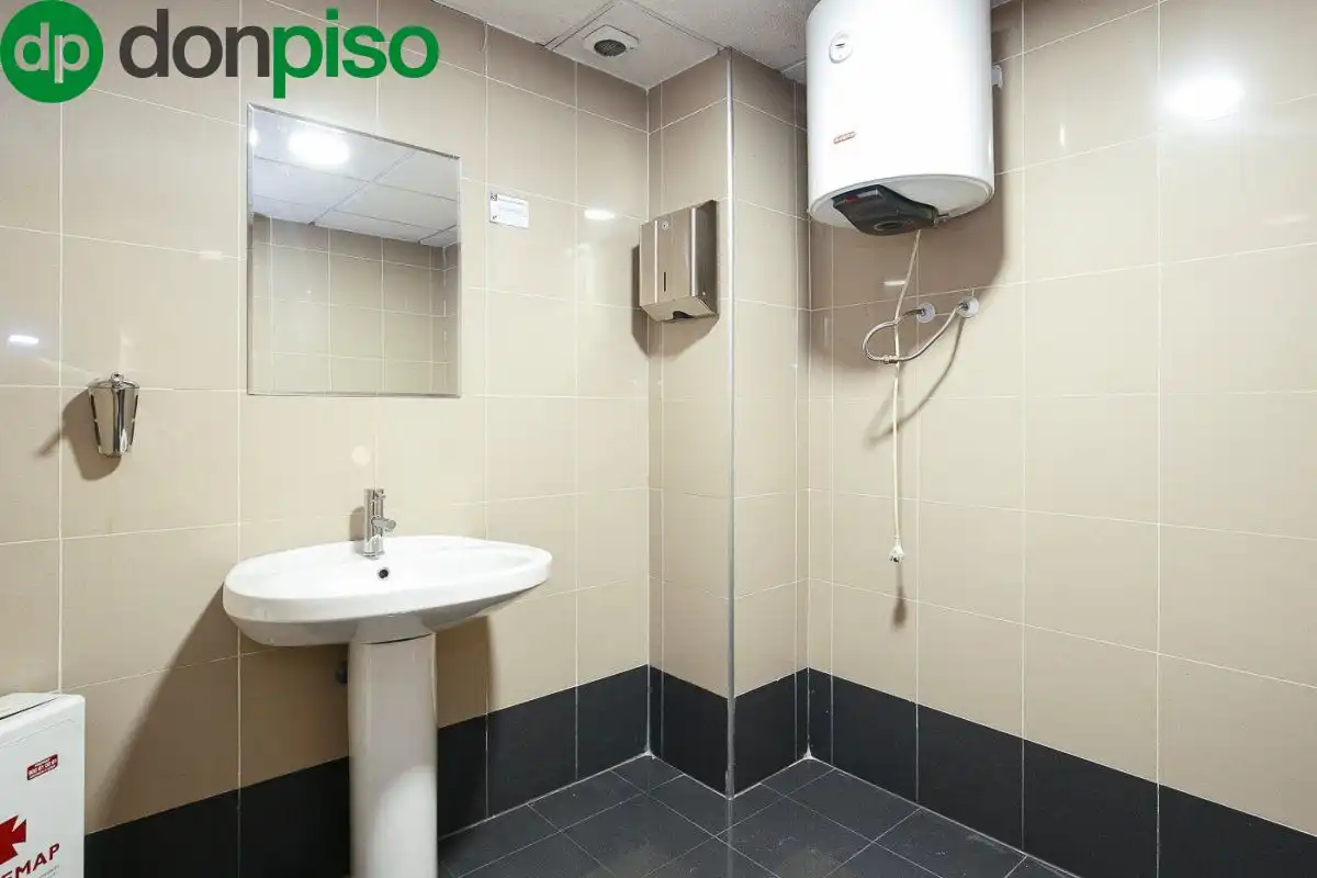 Edificio en venta en Calle FERNANDO DE LOS RIOS, Campus de la Salud