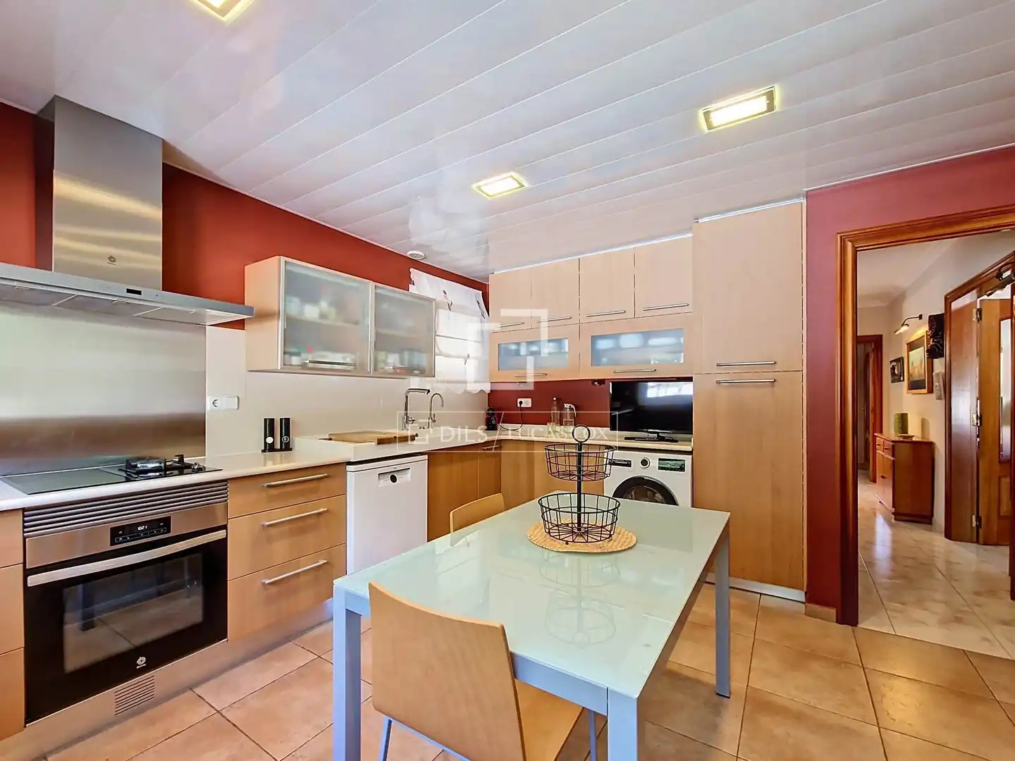 Kitchen of Houses for sale in Vilanova i la Geltrú  with Air Conditioner, Heating and Private garden