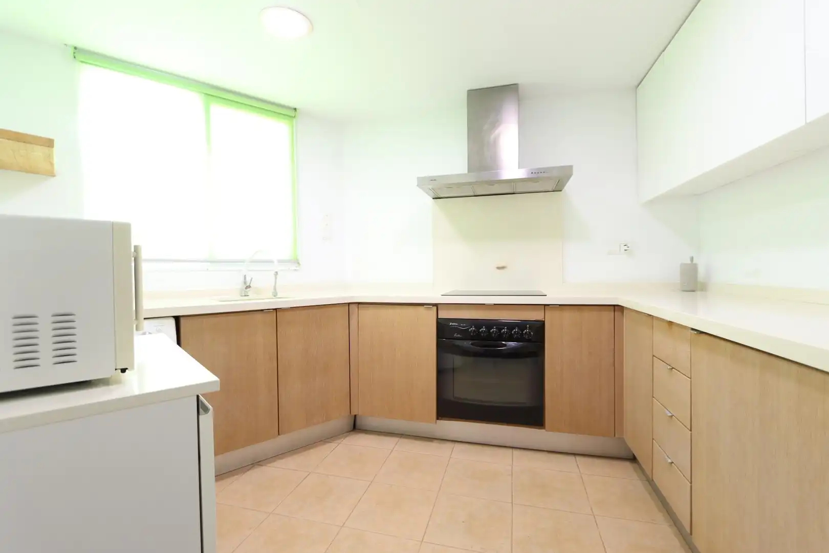 Cocina de Ático en venta en La Pobla de Vallbona con Calefacción, Terraza y Trastero