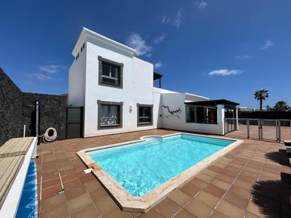 Exterior view of House or chalet for sale in Yaiza  with Air Conditioner, Private garden and Terrace