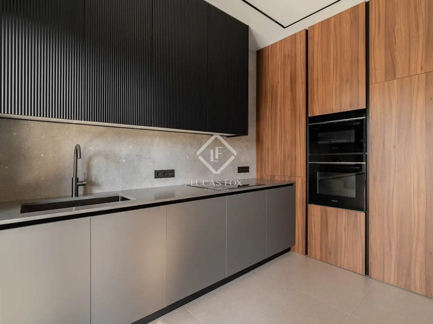 Cocina de Casa o chalet en venta en Castelldefels con Aire acondicionado, Jardín privado y Trastero