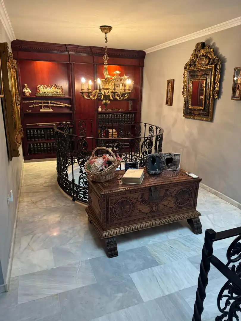 Casa adosada en venda en Morón de la Frontera amb Aire condicionat, Jardí privat i Moblat