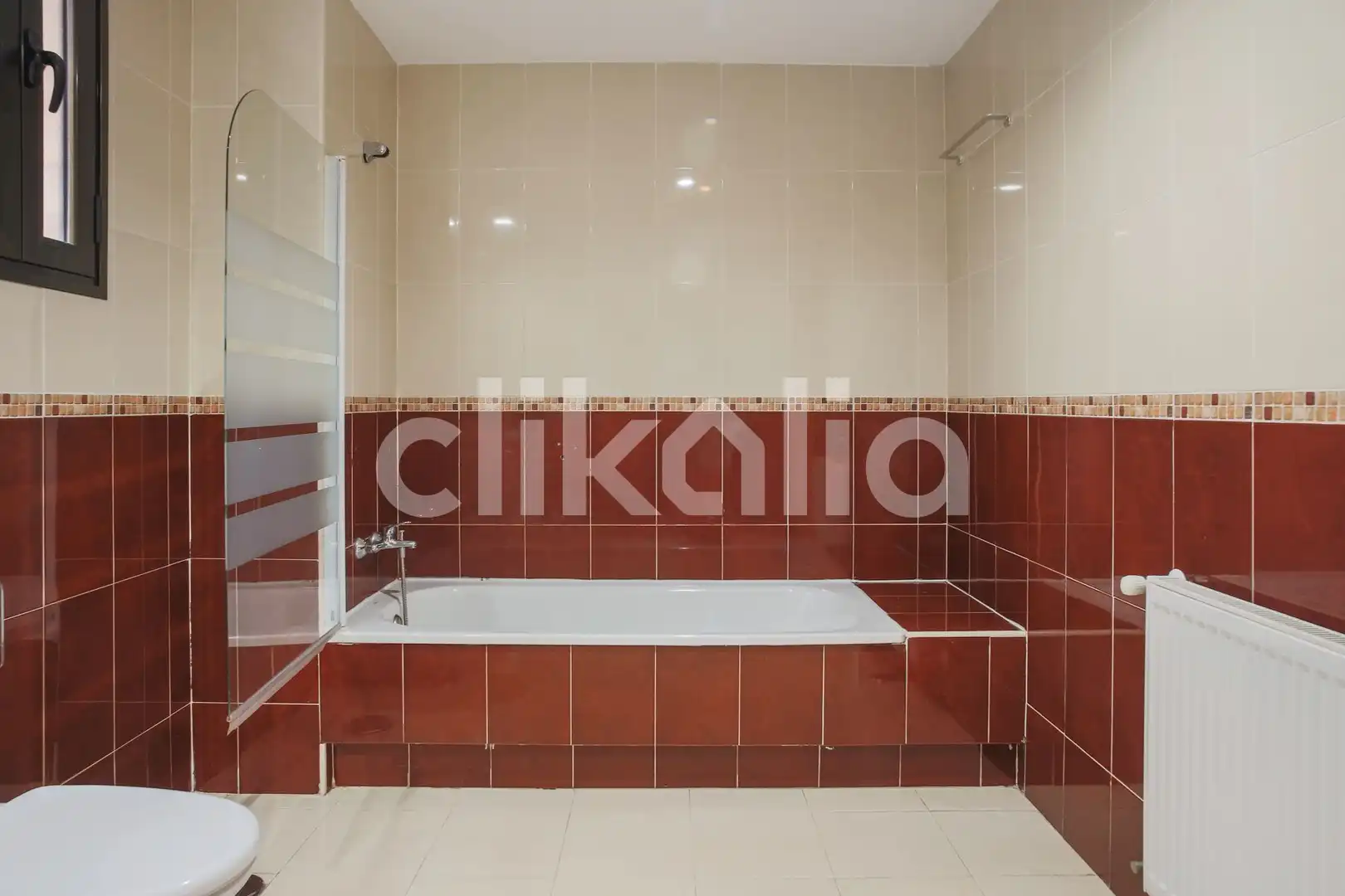 Baño de Piso en venta en Valdemoro con Calefacción, Jardín privado y Terraza