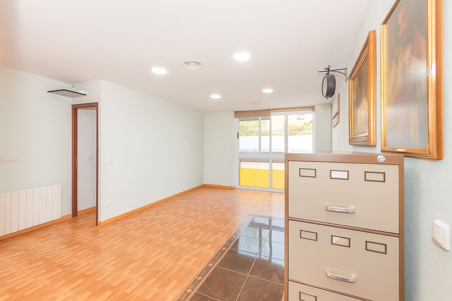 Flat for sale in Alcobendas  with Air Conditioner, Heating and Furnished