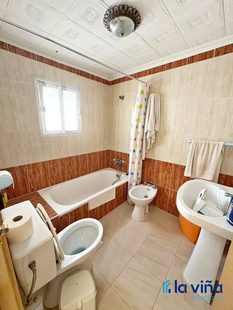 Bathroom of Houses for sale in Palenciana  with Storage room and Furnished