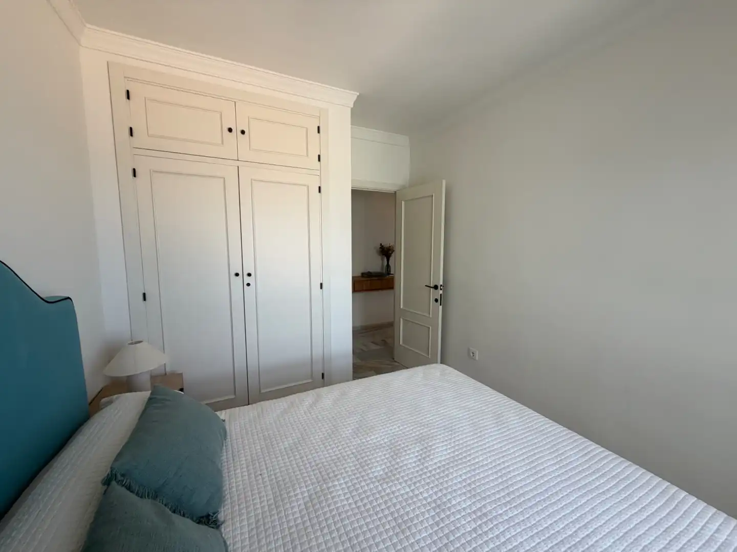 Bedroom of Flat for rent in Cádiz  with Air Conditioner, Terrace and Storage room