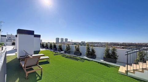 Foto 3 de Piso de alquiler en Calle Menorca, Los Guindos - Parque Mediterráneo - Santa Paula, Málaga Capital