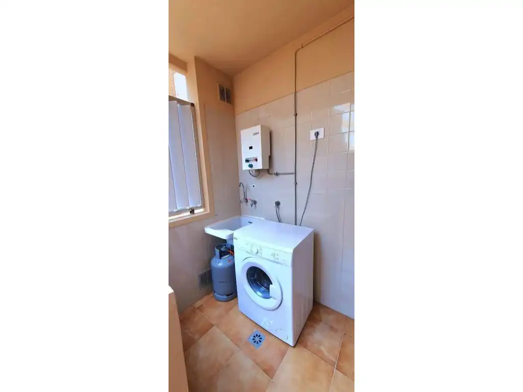 Baño de Piso en venta en El Rosario con Terraza y Piscina